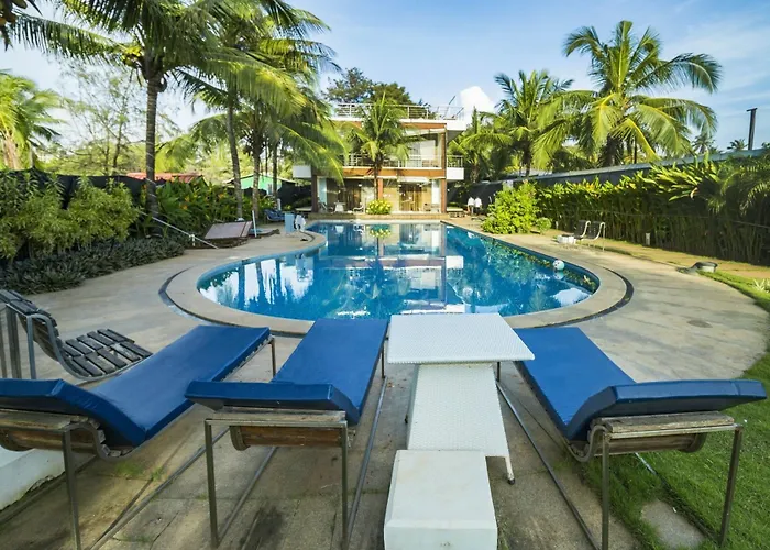 Room In A Villa In Candolim, Goa, By Guesthouser 9753