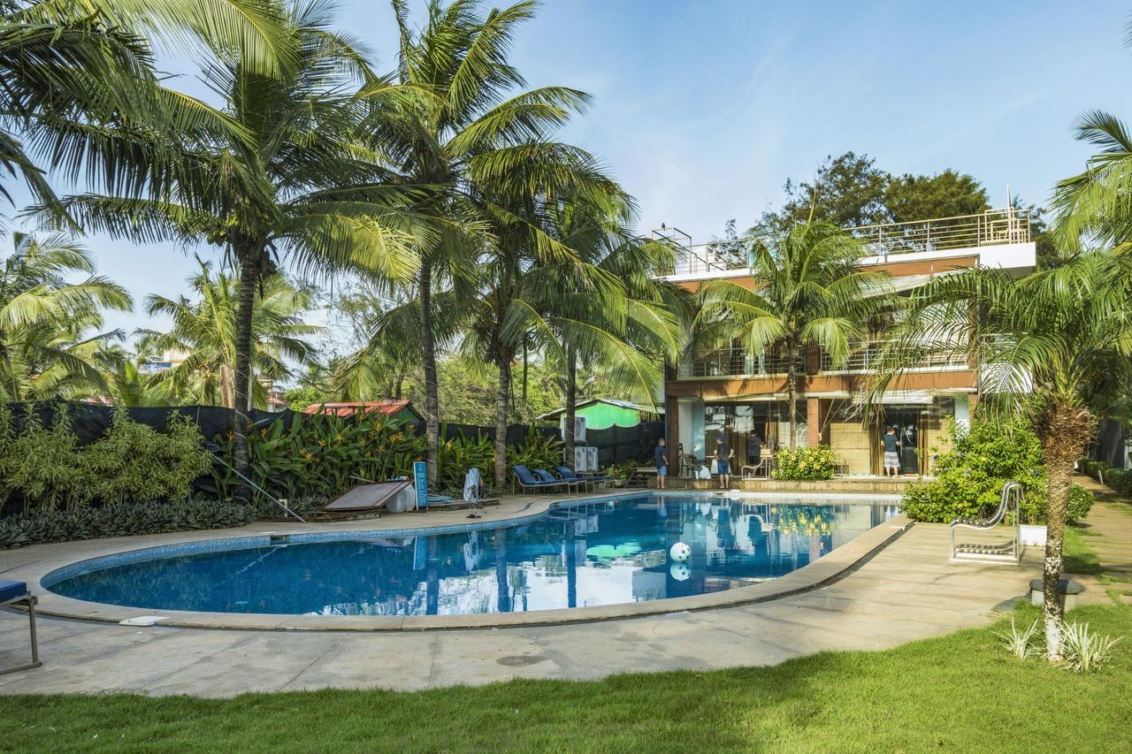 In A In Candolim, Goa, By Guesthouser 9753 Villa *